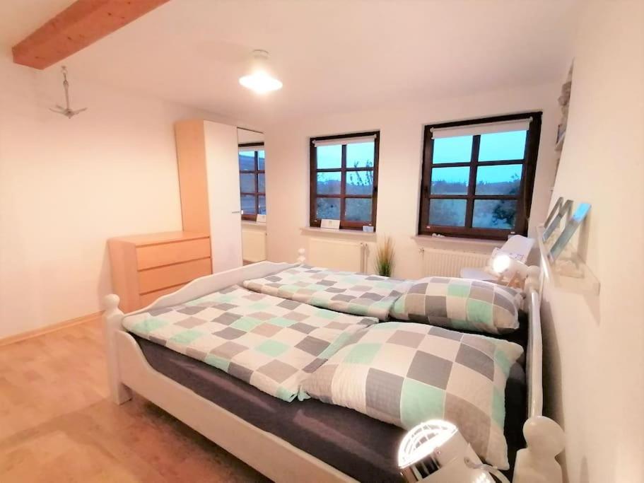 Ferienwohnung Fernblick Osdorf Екстериор снимка